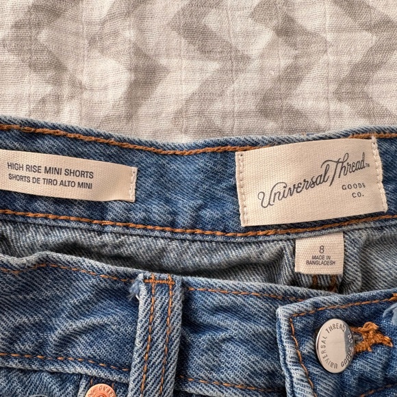 Universal Thread Blue Denim Button-Fly Shorts - Picture 4 of 4